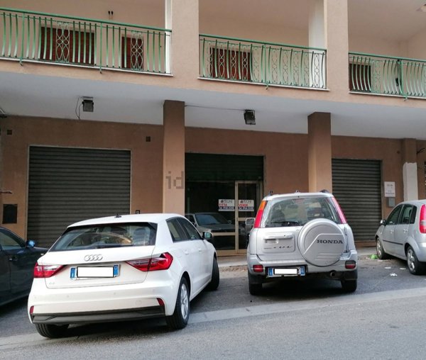 locale di sgombero in vendita a Lamezia Terme