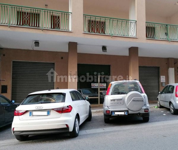 locale di sgombero in vendita a Lamezia Terme