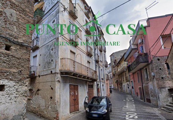 appartamento in vendita a Lamezia Terme in zona Sambiase