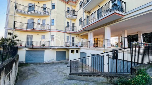 locale di sgombero in vendita a Lamezia Terme in zona Nicastro