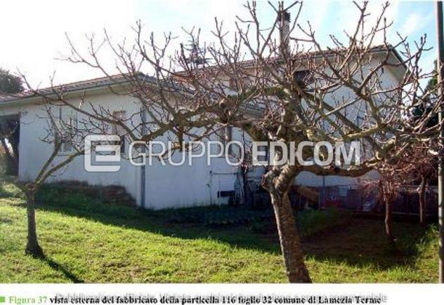 casa indipendente in vendita a Lamezia Terme