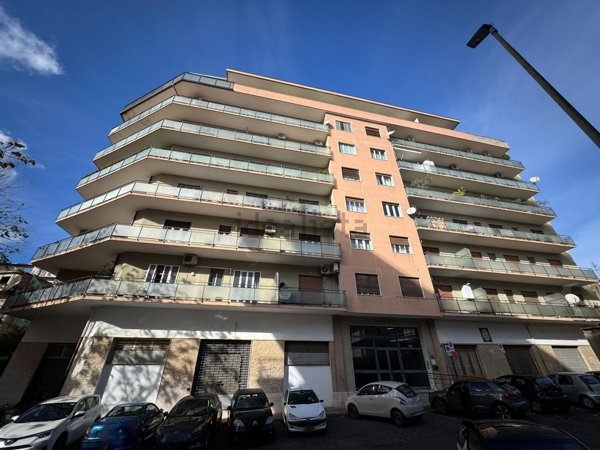 locale commerciale in vendita a Lamezia Terme