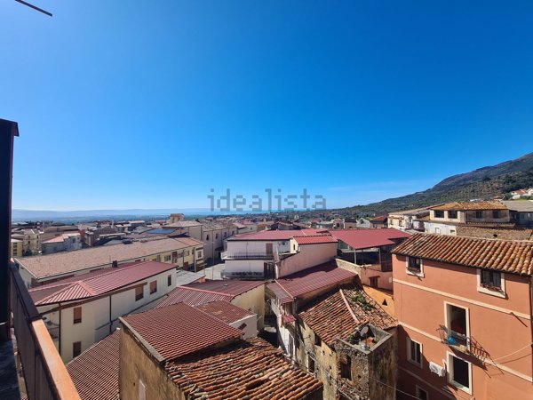 appartamento in vendita a Lamezia Terme in zona Sambiase