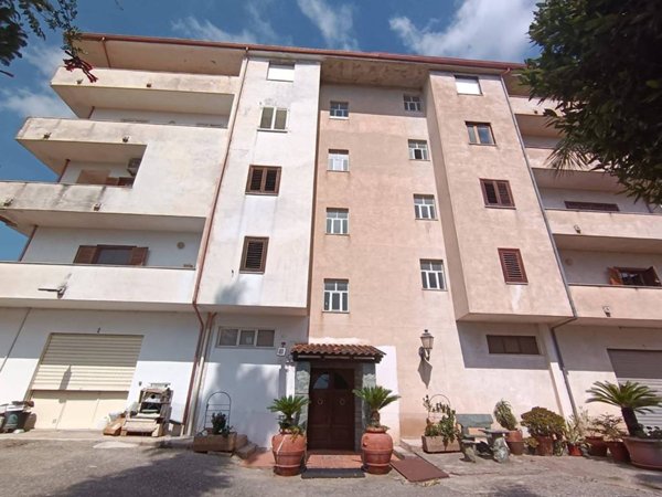 casa indipendente in vendita a Lamezia Terme