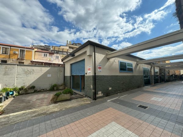 locale commerciale in vendita a Lamezia Terme