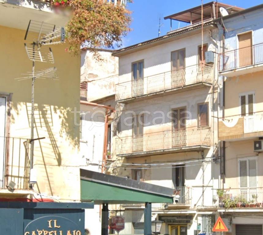 appartamento in vendita a Lamezia Terme in zona Nicastro