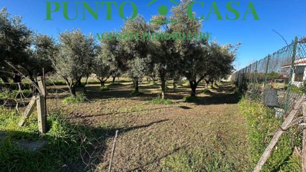 villa in vendita a Lamezia Terme in zona Sant'Eufemia Lamezia