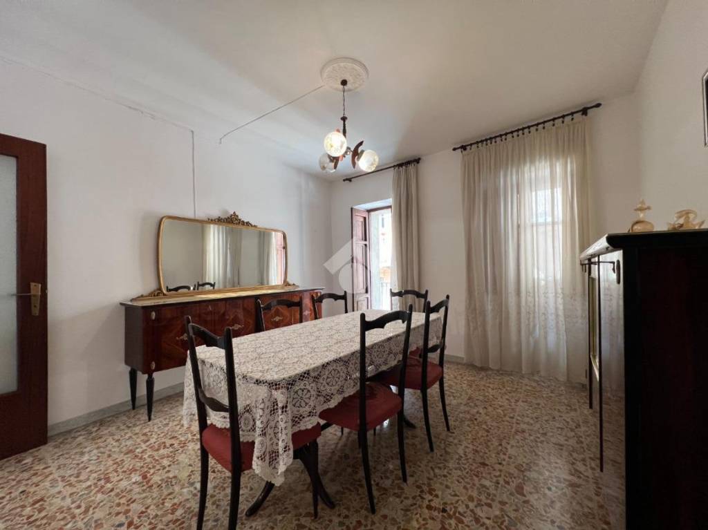 casa indipendente in vendita a Lamezia Terme