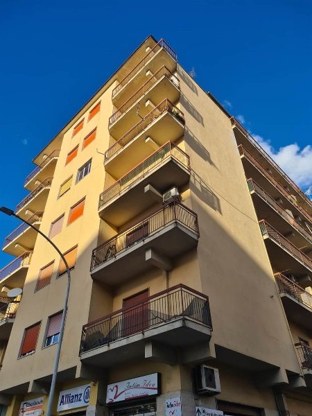 appartamento in vendita a Lamezia Terme in zona Nicastro