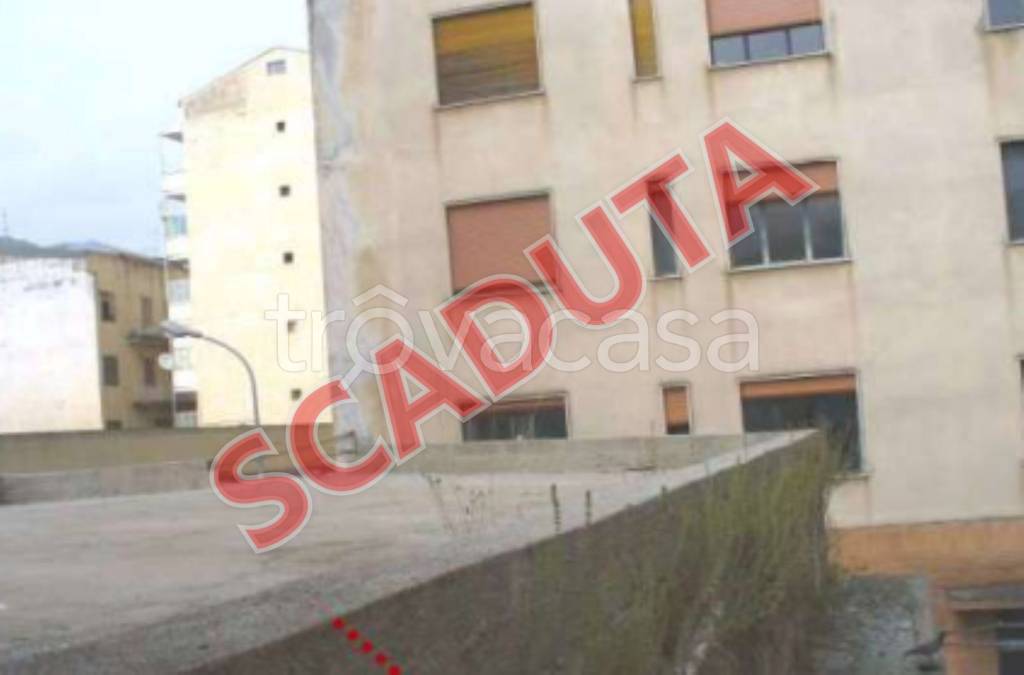 negozio in vendita a Lamezia Terme