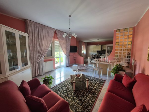 appartamento in vendita a Lamezia Terme in zona Nicastro