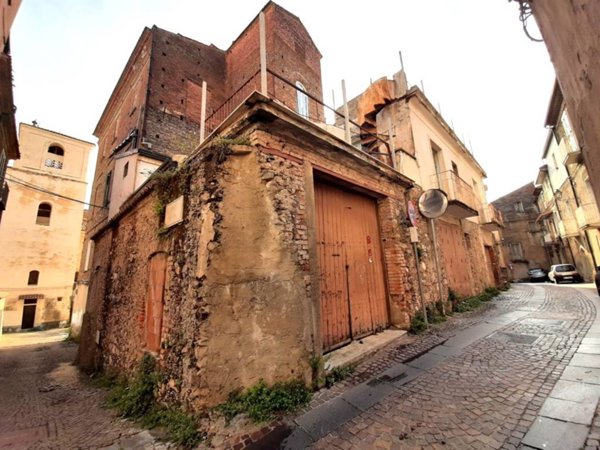 casa indipendente in vendita a Lamezia Terme in zona Sambiase