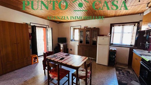 casa indipendente in vendita a Lamezia Terme in zona Sambiase