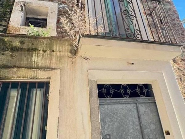 casa indipendente in vendita a Lamezia Terme in zona Nicastro