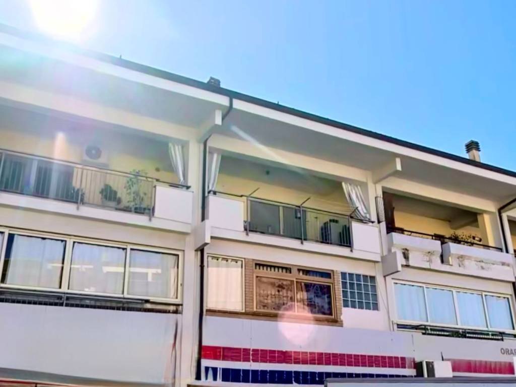 appartamento in vendita a Lamezia Terme in zona Sant'Eufemia Lamezia