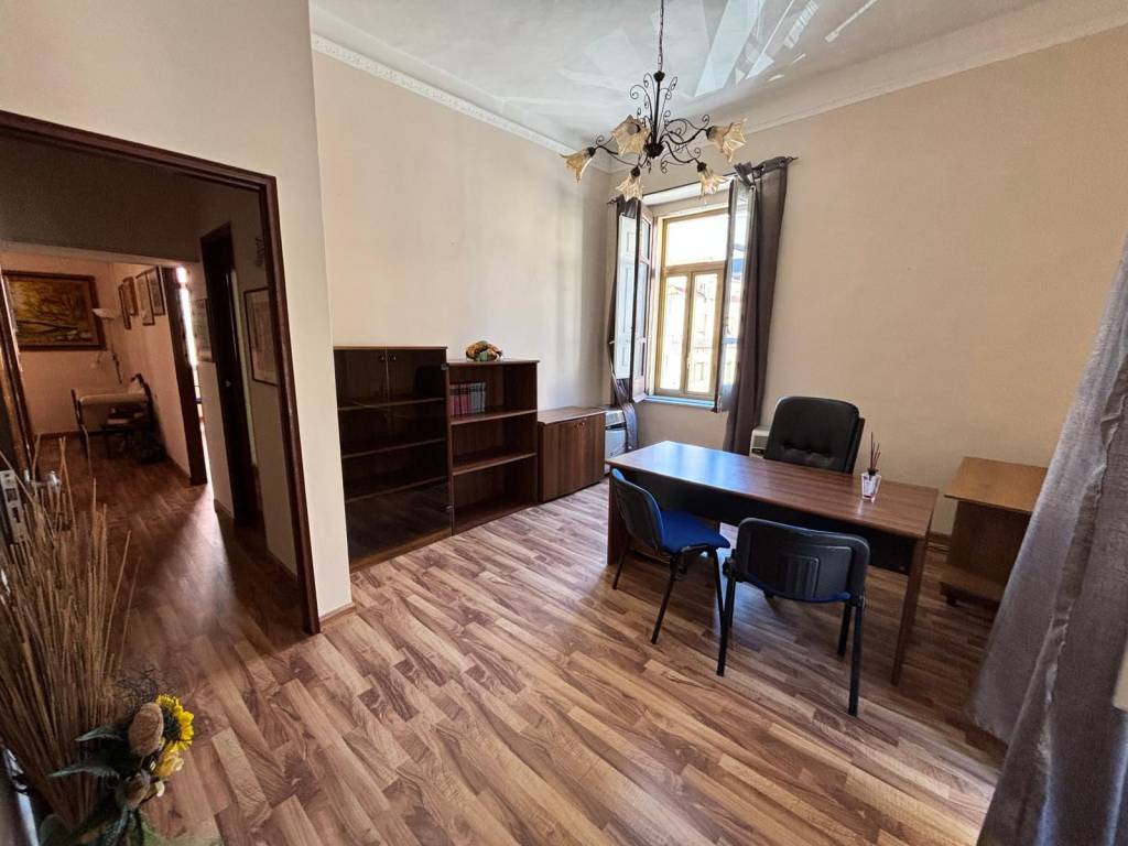 appartamento in vendita a Lamezia Terme in zona Nicastro