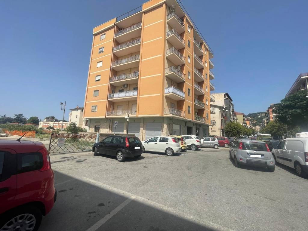 appartamento in vendita a Lamezia Terme in zona Nicastro