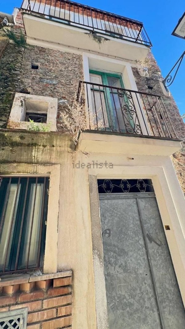 casa indipendente in vendita a Lamezia Terme in zona Nicastro