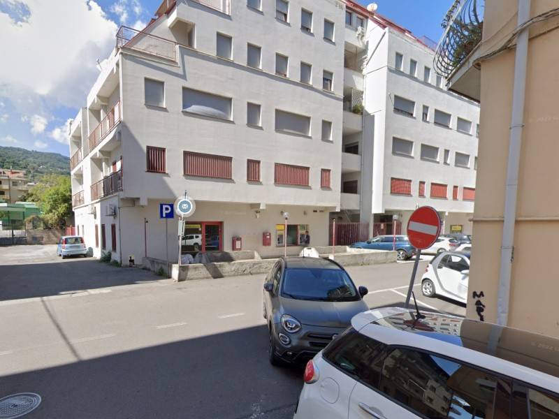 ufficio in vendita a Lamezia Terme in zona Nicastro