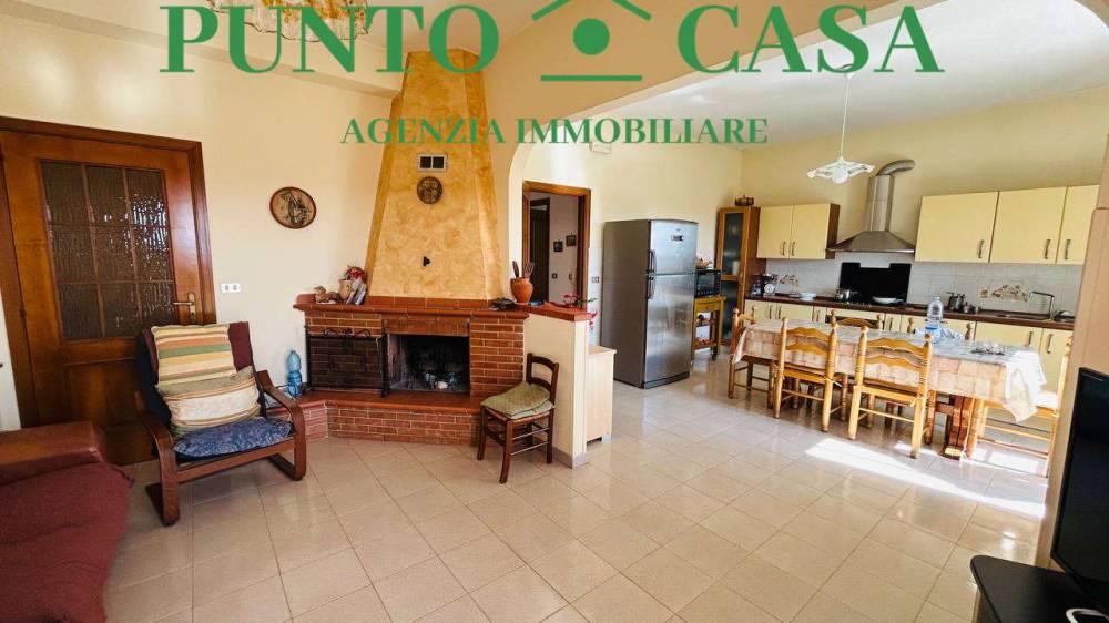 intera palazzina in vendita a Lamezia Terme in zona Bosco Amatello