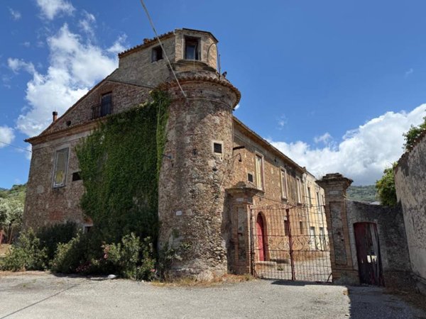 casa indipendente in vendita a Lamezia Terme in zona Sambiase