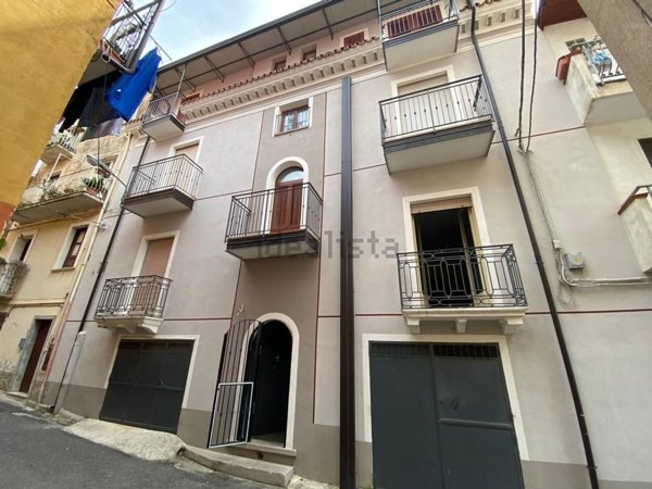 appartamento in vendita a Lamezia Terme in zona Nicastro