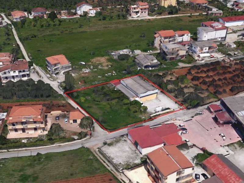locale commerciale in vendita a Lamezia Terme in zona Nicastro