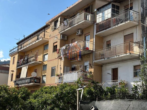 appartamento in vendita a Lamezia Terme in zona Nicastro