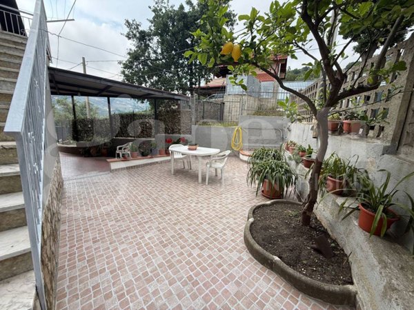 casa indipendente in vendita a Lamezia Terme