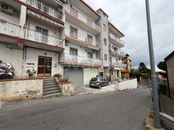 appartamento in vendita a Lamezia Terme in zona Nicastro