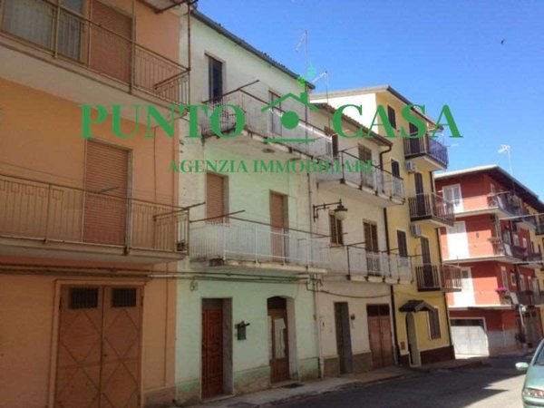 casa indipendente in vendita a Lamezia Terme in zona Sambiase
