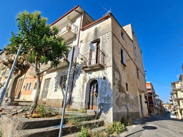 casa indipendente in vendita a Lamezia Terme in zona Sambiase
