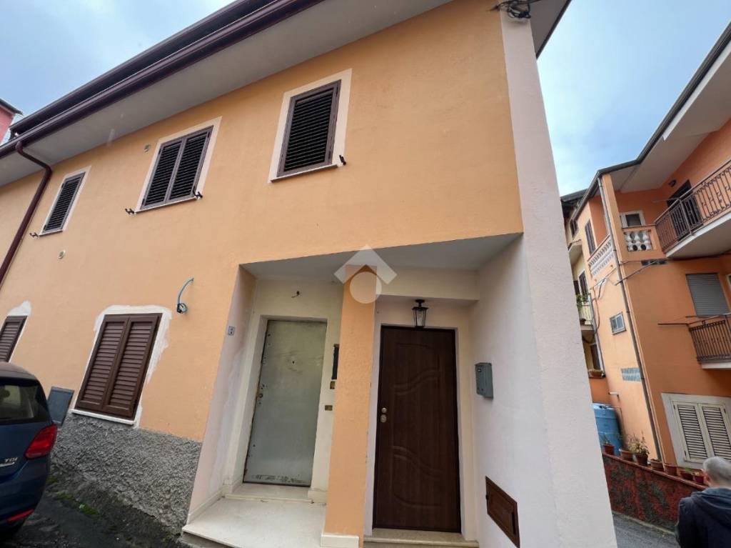 appartamento in vendita a Lamezia Terme in zona Nicastro