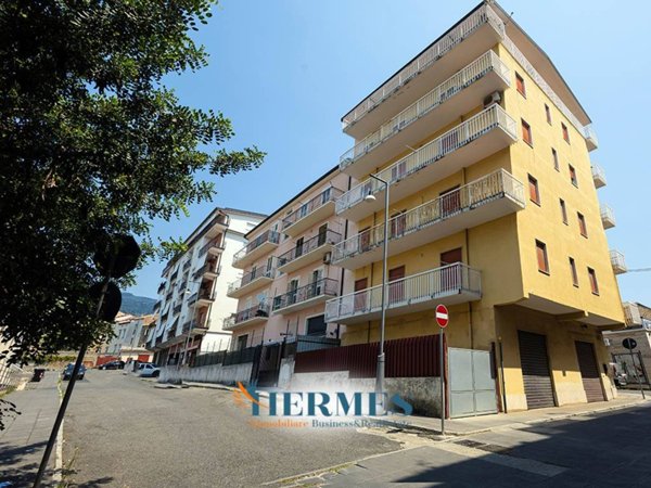 appartamento in vendita a Lamezia Terme in zona Sambiase