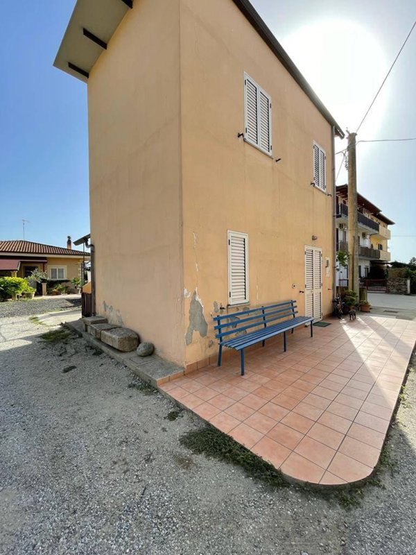 casa indipendente in vendita a Lamezia Terme in zona San Pietro Lametino