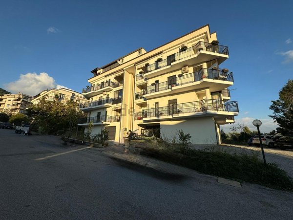 appartamento in vendita a Lamezia Terme in zona Sambiase