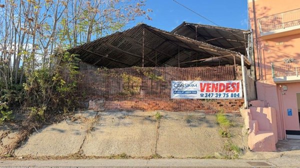 terreno edificabile in vendita a Lamezia Terme in zona Sambiase