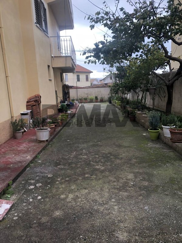 appartamento in vendita a Lamezia Terme in zona Nicastro