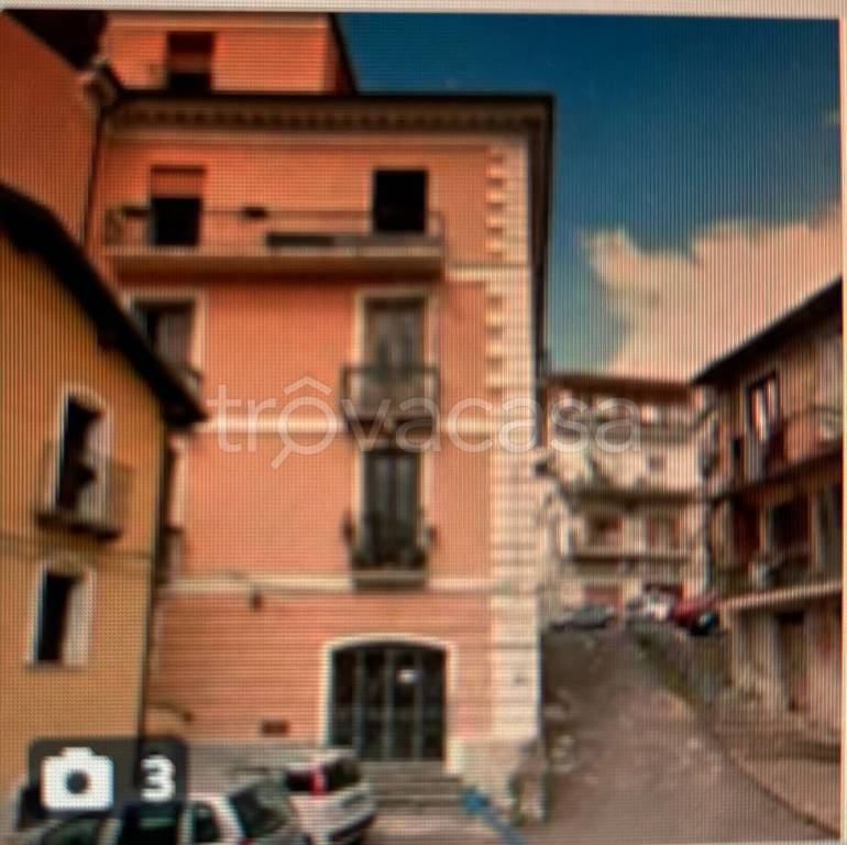 negozio in vendita a Lamezia Terme in zona Nicastro
