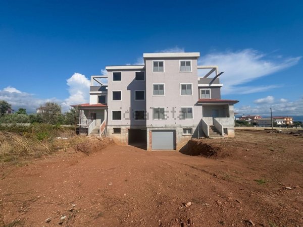 casa indipendente in vendita a Lamezia Terme
