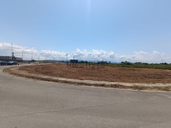 terreno edificabile in vendita a Lamezia Terme in zona Sant'Eufemia Lamezia