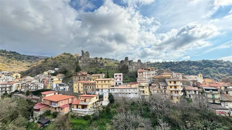 appartamento in vendita a Lamezia Terme in zona Nicastro