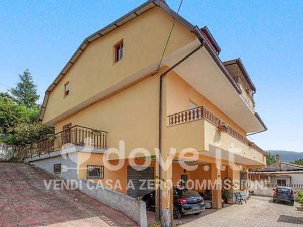 casa indipendente in vendita a Lamezia Terme