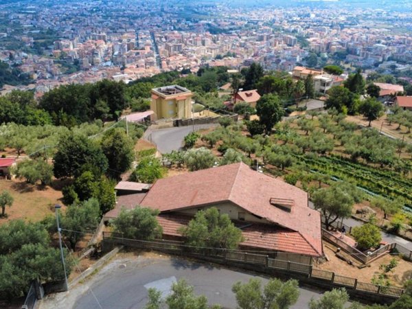 casa indipendente in vendita a Lamezia Terme