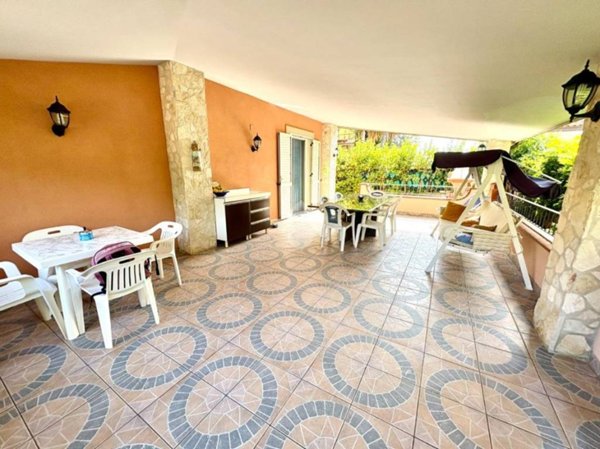 casa indipendente in vendita a Lamezia Terme