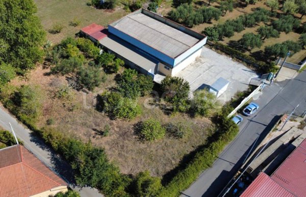 locale commerciale in vendita a Lamezia Terme