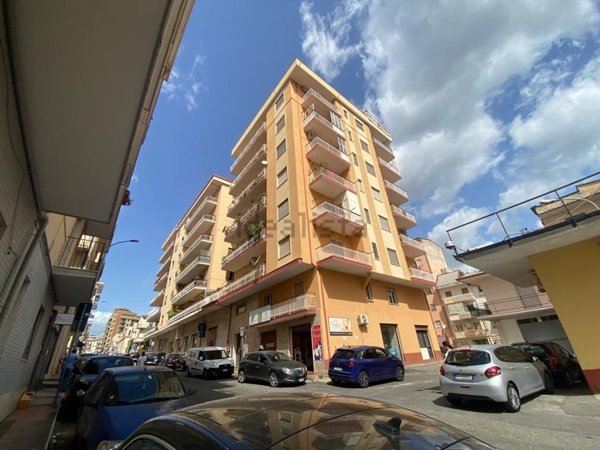 appartamento in vendita a Lamezia Terme in zona Nicastro