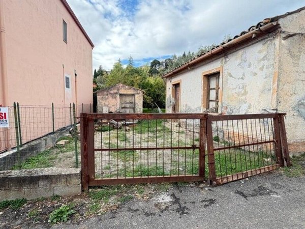 casa indipendente in vendita a Lamezia Terme