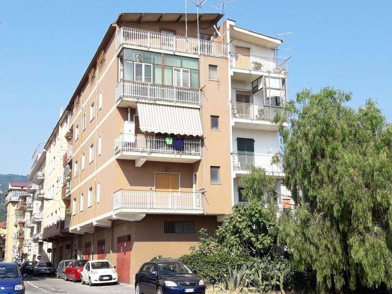 appartamento in vendita a Lamezia Terme in zona Nicastro