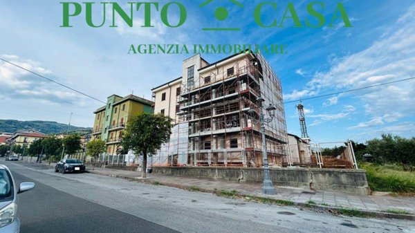 appartamento in vendita a Lamezia Terme in zona Sambiase